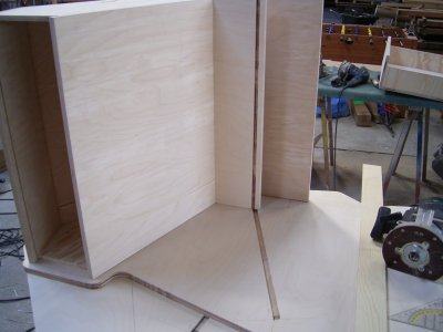 slot for the glass plate